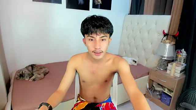 Snapshot of Urloverhardcock chatting on December 5, 2025, 6:15 pm Urloverhardcock online show from December 5, 2025, 6:15 pm