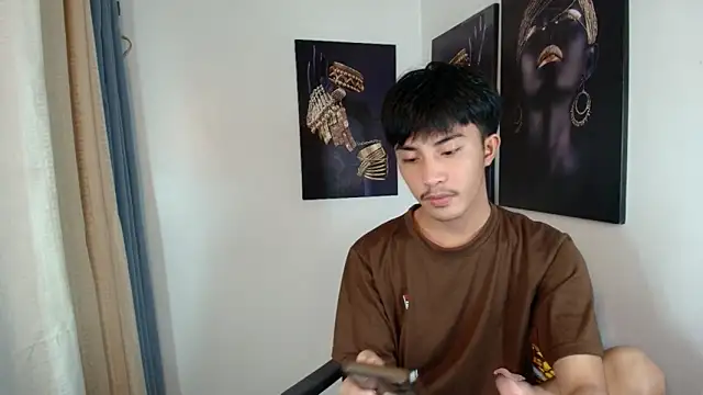 Snapshot of Urloverhardcock chatting on December 15, 2025, 4:50 am Urloverhardcock online show from December 15, 2025, 4:50 am