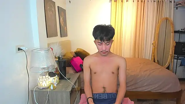 Snapshot of Urloverhardcock chatting on March 6, 2026, 9:22 pm Urloverhardcock online show from March 6, 2026, 9:22 pm