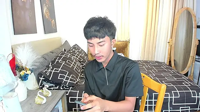 Snapshot of Urloverhardcock chatting on April 7, 2026, 9:10 am Urloverhardcock online show from April 7, 2026, 9:10 am