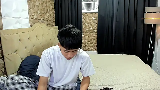 Urloverhardcock online show from June 1, 2026, 9:22 am
