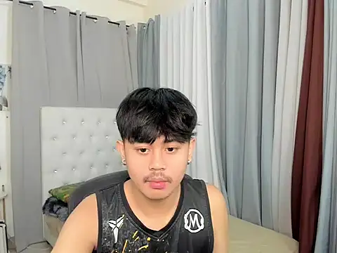 asianblackbigcock online show from November 12, 2025, 4:35 am