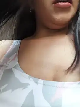 Snapshot of ALEJA__22 chatting on June 4, 2026, 12:11 pm ALEJA 22 online show from June 4, 2026, 12:11 pm