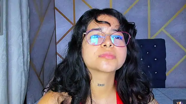  vaiolet owo online show from February 21, 2026, 7:42 am