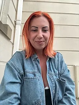 Snapshot of pervimilf chatting on June 17, 2026, 10:17 am pervimilf online show from June 17, 2026, 10:17 am