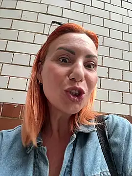 Snapshot of pervimilf chatting on June 18, 2026, 9:36 am pervimilf online show from June 18, 2026, 9:36 am