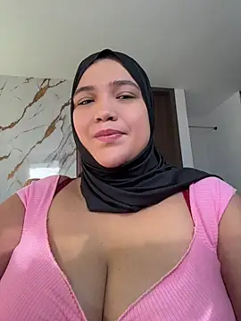 sweetmuslim01 online show from April 23, 2026, 9:06 pm