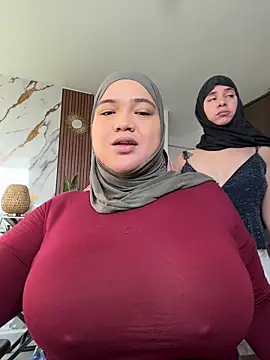 sweetmuslim01 online show from May 3, 2026, 3:18 pm