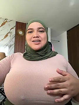 Snapshot of sweetmuslim01 chatting on June 27, 2026, 7:30 pm sweetmuslim01 online show from June 27, 2026, 7:30 pm