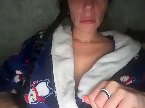 Angelinaa19 online show from November 20, 2025, 8:47 am