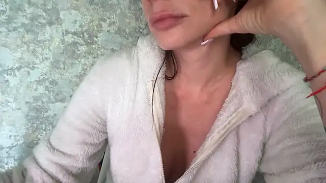 Angelinaa19 online show from April 25, 2026, 1:41 pm