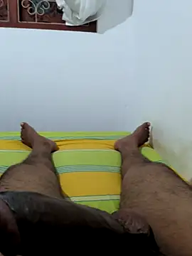 crazy boy55 online show from May 5, 2026, 4:37 pm