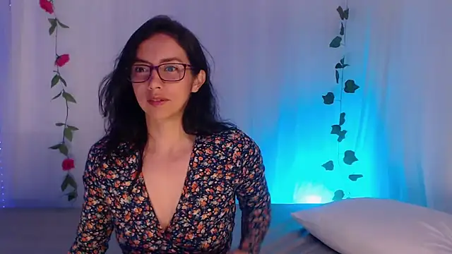 Snapshot of Belladonna_lips chatting on June 10, 2026, 3:39 am Belladonna lips online show from June 10, 2026, 3:39 am