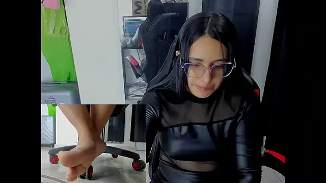 queen findom1 online show from December 14, 2025, 2:50 am