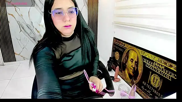 queen findom1 online show from July 27, 2026, 5:14 am