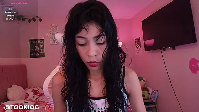 Snapshot of TOOKIOG_ chatting on July 14, 2026, 5:40 pm TOOKIOG online show from July 14, 2026, 5:40 pm