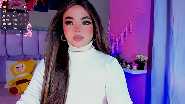 Lovely-Hinata online show from July 11, 2026, 4:04 am