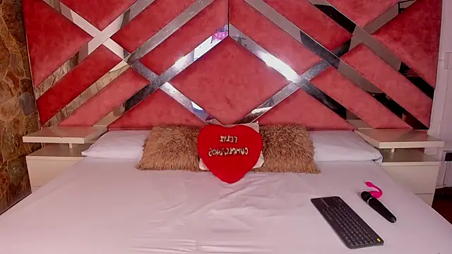 Lily Queen30 online show from January 6, 2026, 8:01 pm