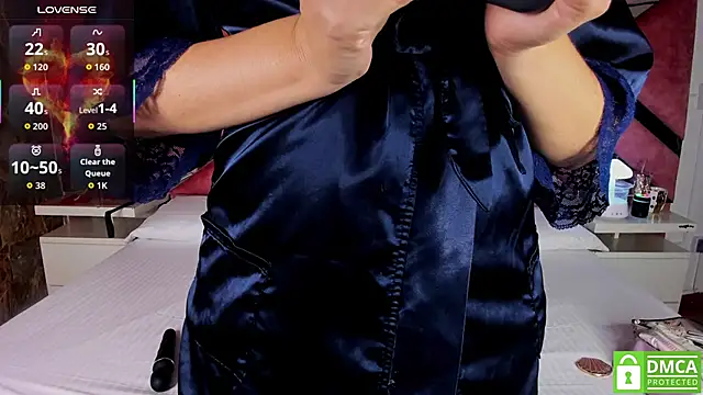 Lily Queen30 online show from March 6, 2026, 8:27 pm