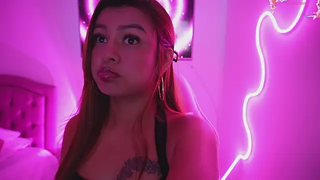 Snapshot of Missara_ chatting on November 27, 2025, 1:40 am Missara online show from November 27, 2025, 1:40 am