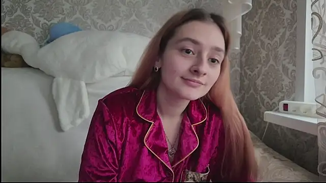 SweetLiaison online show from November 24, 2025, 10:15 am