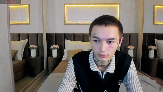 Snapshot of Ionarne chatting on November 15, 2025, 12:34 pm Ionarne online show from November 15, 2025, 12:34 pm