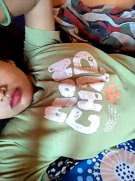 Sexy Divya   online show from April 25, 2026, 5:10 am