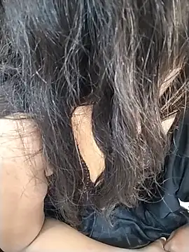 Sexy Divya   online show from May 14, 2026, 12:45 pm