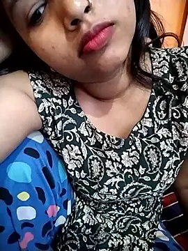 Sexy Divya   online show from May 15, 2026, 12:50 am