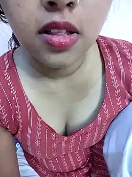 Sexy Divya   online show from May 25, 2026, 5:13 am