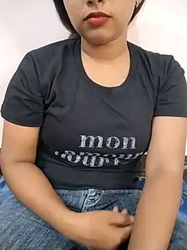 Sexy Divya   online show from June 2, 2026, 6:26 am