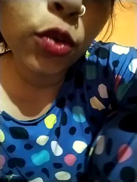 Sexy Divya   online show from June 2, 2026, 6:32 pm