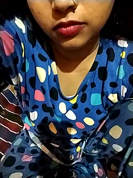 Sexy Divya   online show from June 6, 2026, 6:12 pm