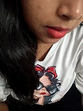 Sexy Divya   online show from June 10, 2026, 5:18 am