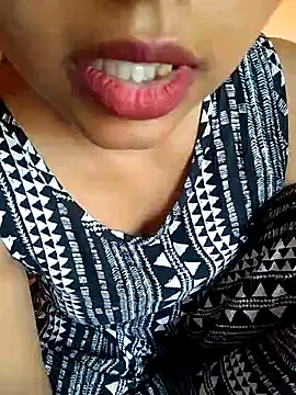 Sexy Divya   online show from June 11, 2026, 5:27 am