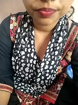 Sexy Divya   online show from June 12, 2026, 5:39 am
