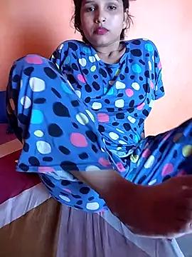Sexy Divya   online show from June 15, 2026, 5:20 am