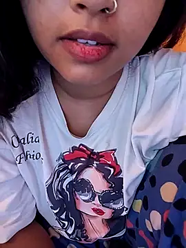 Sexy Divya   online show from June 17, 2026, 12:50 pm