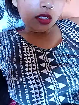 Sexy Divya   online show from June 23, 2026, 7:06 am