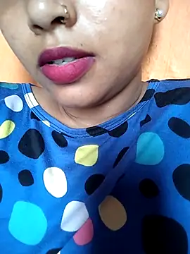 Sexy Divya   online show from June 30, 2026, 1:50 am