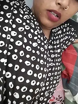 Sexy Divya   online show from July 25, 2026, 3:48 am