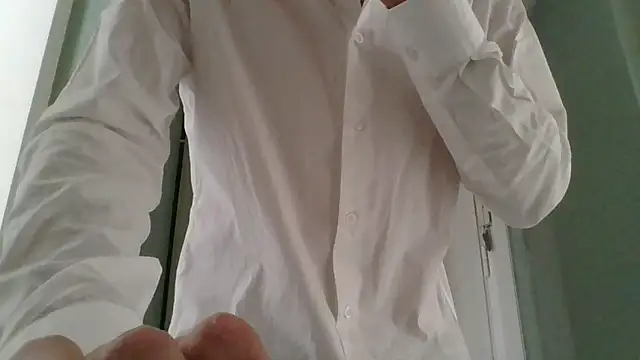 Snapshot of CuteDaddy92 chatting on November 24, 2025, 9:20 am CuteDaddy92 online show from November 24, 2025, 9:20 am