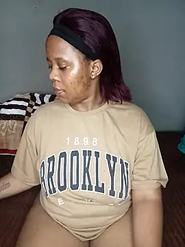 Emmylove-xr25 online show from November 20, 2025, 7:19 am