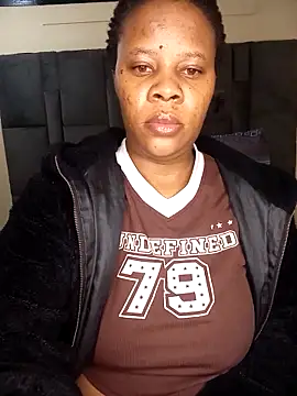 Emmylove-xr25 online show from April 30, 2026, 7:47 am