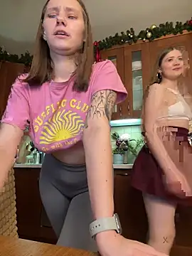 Snapshot of SexCaramell chatting on November 29, 2025, 4:43 pm SexCaramell online show from November 29, 2025, 4:43 pm