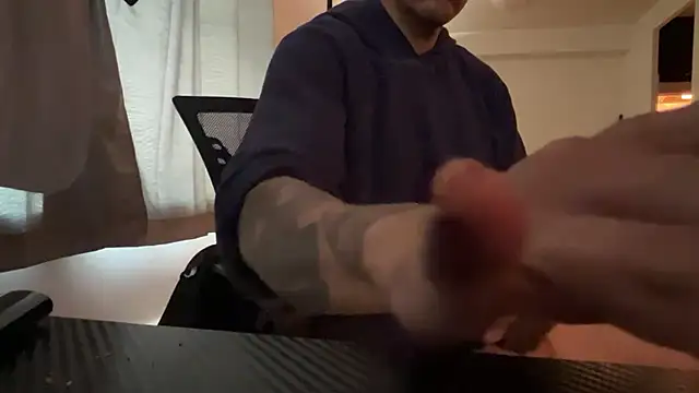 Snapshot of frankeyo chatting on June 3, 2026, 7:08 pm frankeyo online show from June 3, 2026, 7:08 pm