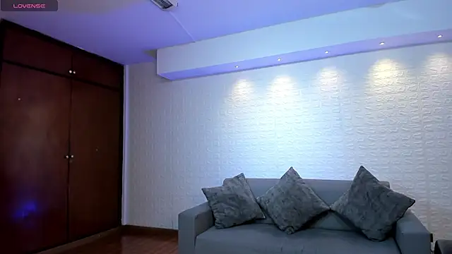 Saara Corraless online show from March 7, 2026, 7:00 pm