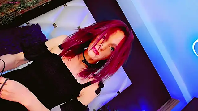 AnnaRouseQueen online show from April 21, 2026, 7:50 pm