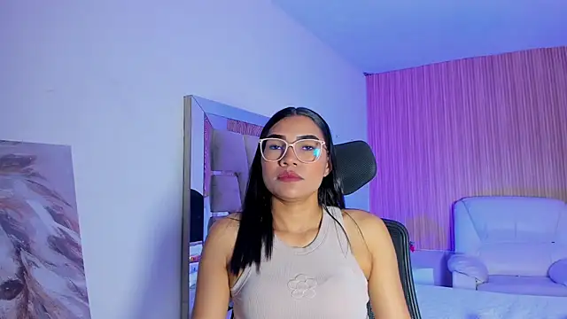 Snapshot of katemooss_ chatting on November 16, 2025, 12:22 pm katemooss online show from November 16, 2025, 12:22 pm