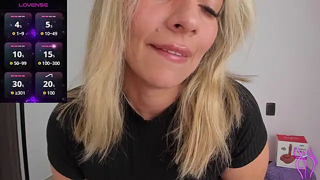 CamilaBliss online show from December 19, 2025, 5:53 pm